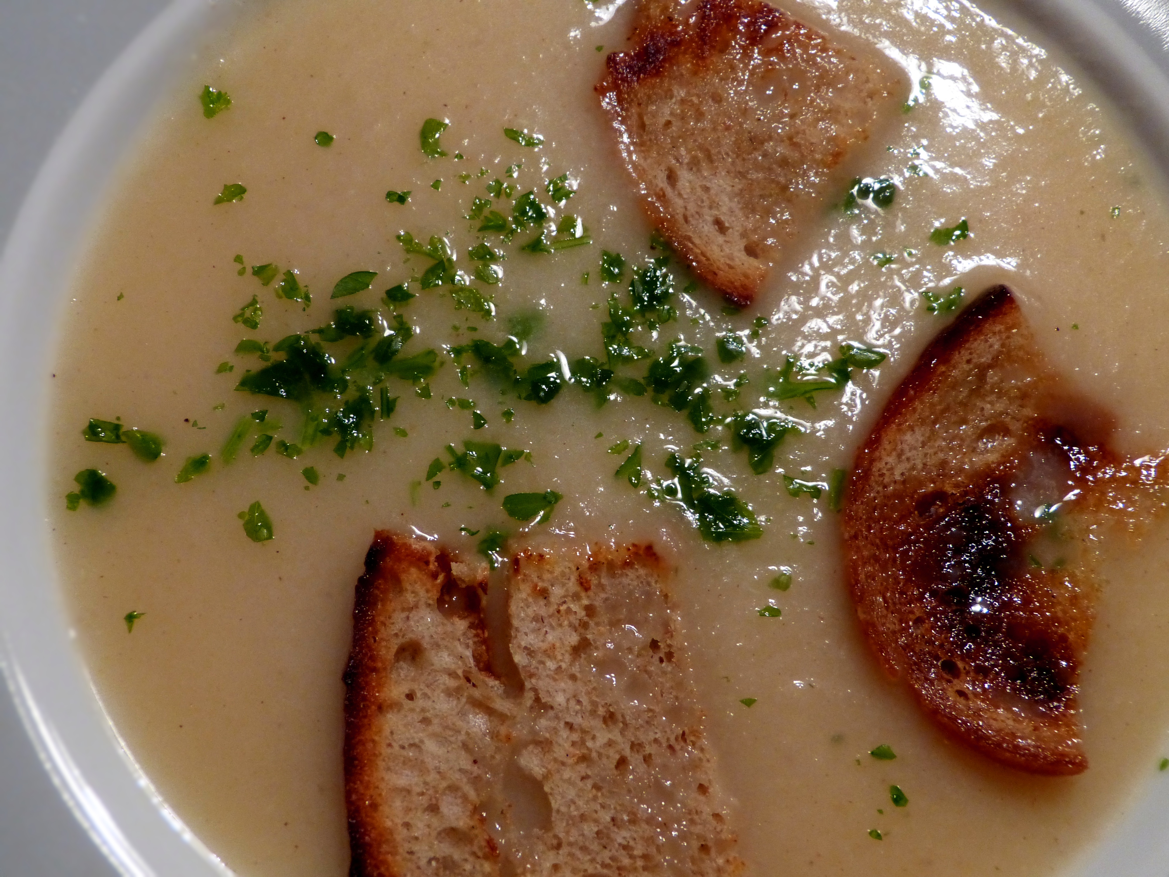 schwarzwurzelsuppe mit zimt