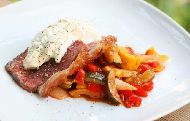 7_Rindersteak_mit_buntem_Gem_se_und_Limettenschmand