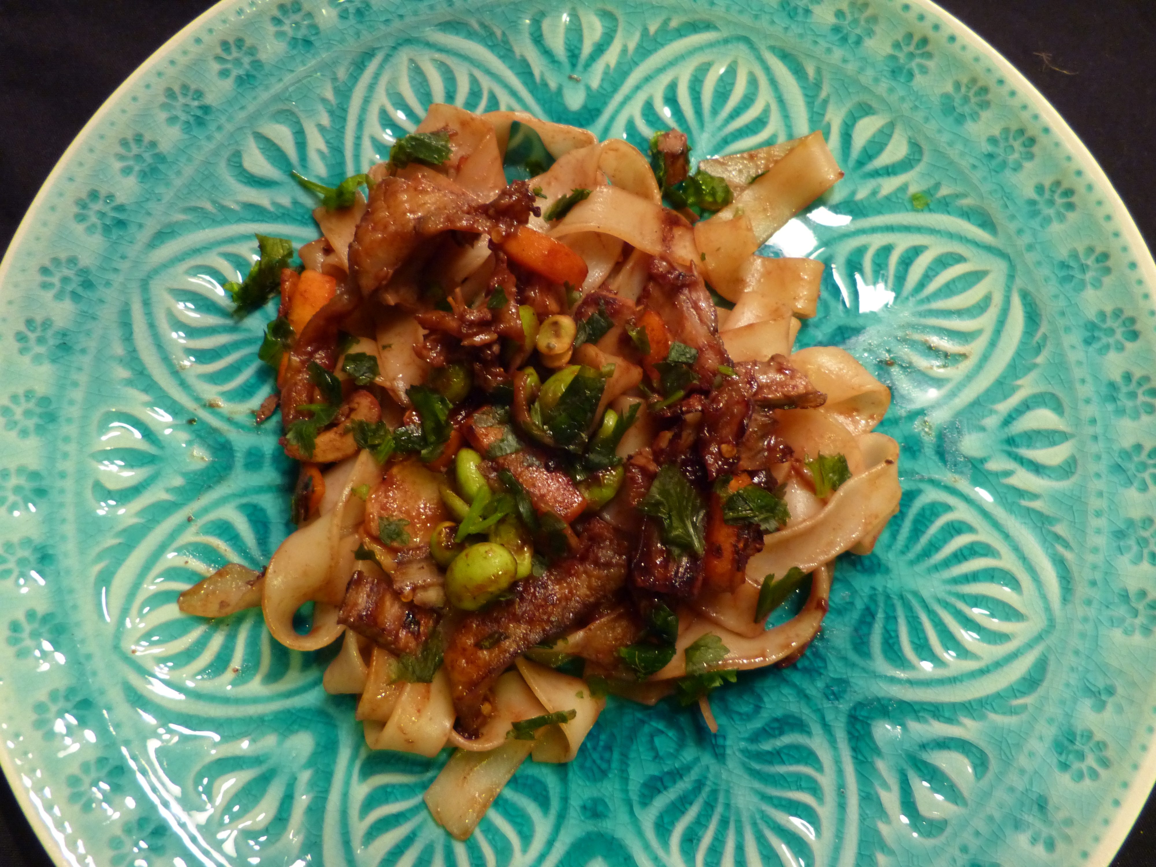 geröstete ente mir reisnudeln