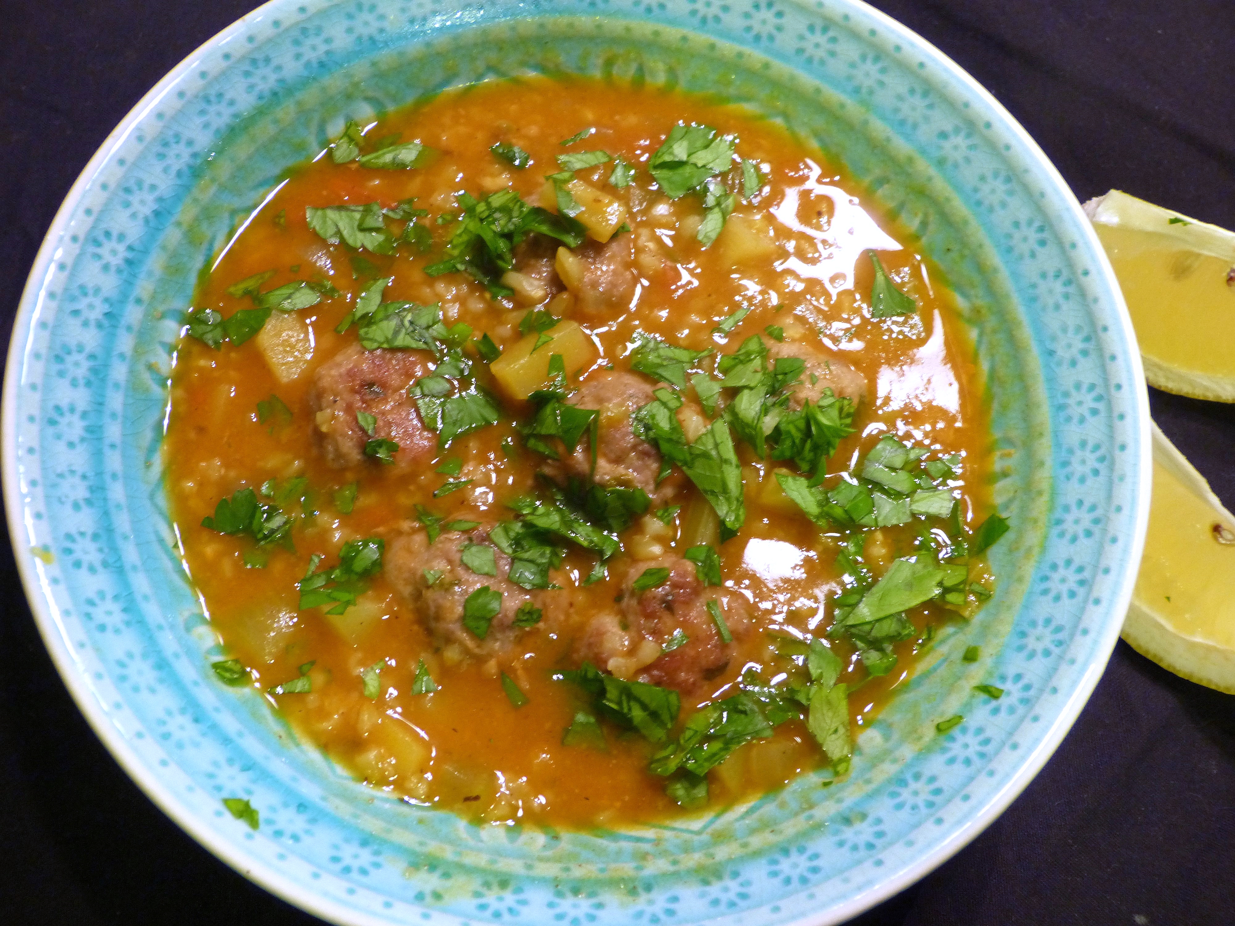 suppe mit freeky und fleischbällchen
