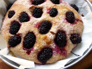 Brombeer-Foccacia