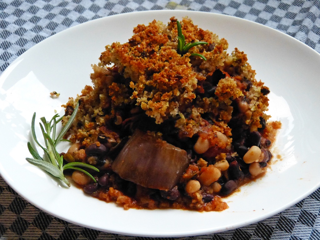 knuspriger auflauf mit aubergine