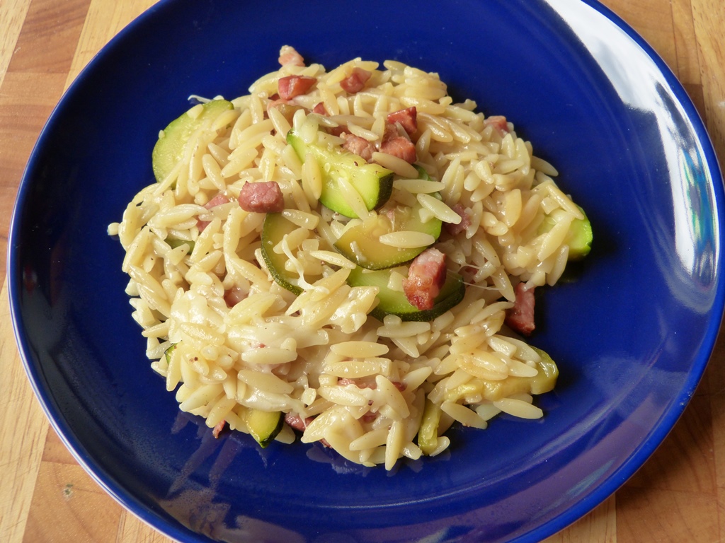 risoni mit zucchini