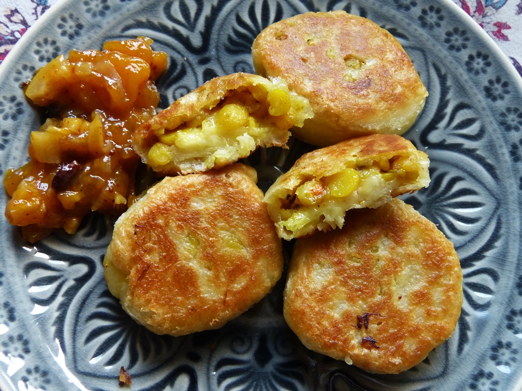 khasta-kachoris