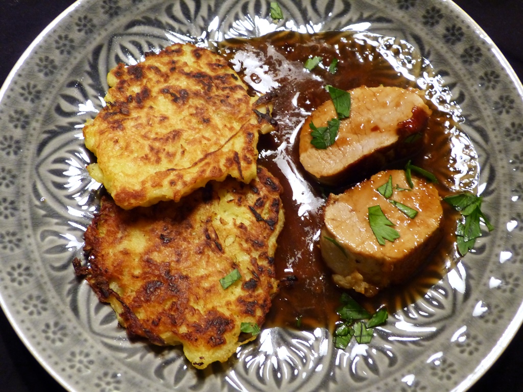 sschweinefilet, malzbiersauce,sauerkrautrösti