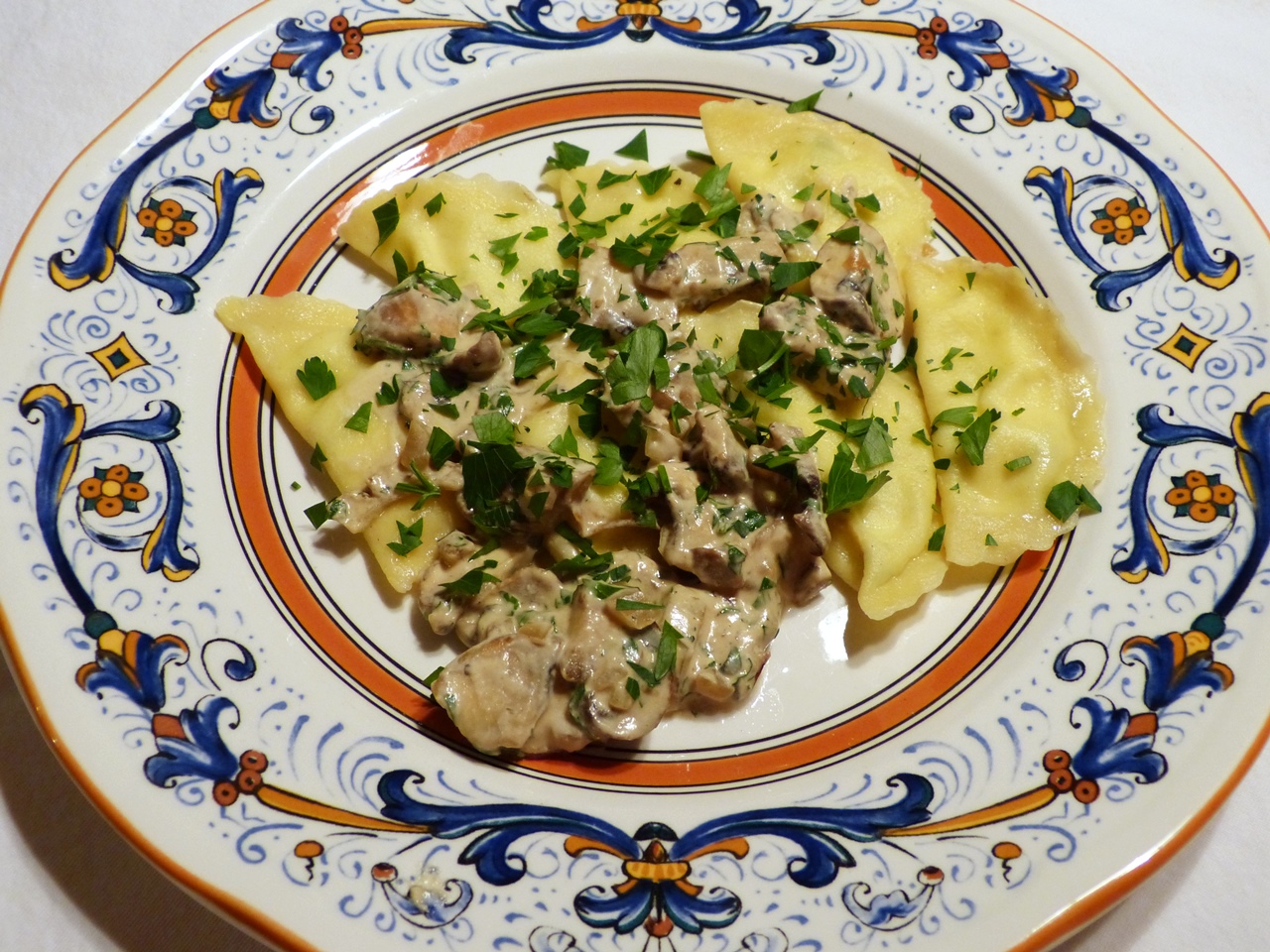 ravioli mit rahmschwammerl