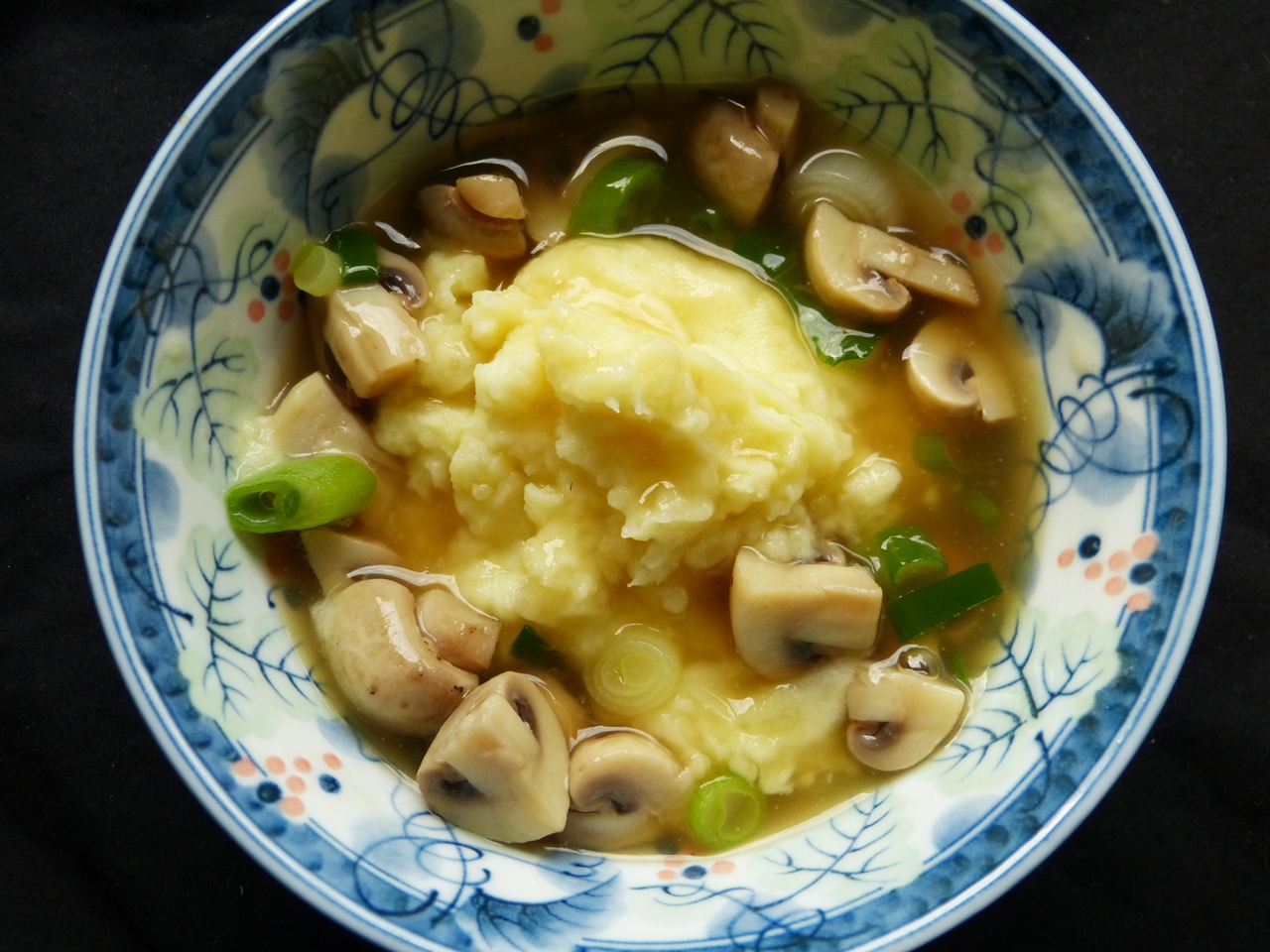 karoffelpüree mit pilzsauce