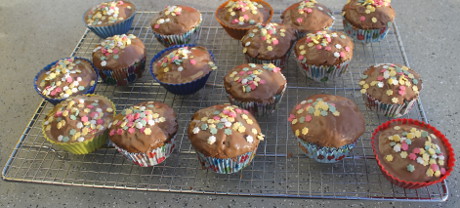 bananen-muffins-mit-schokolade