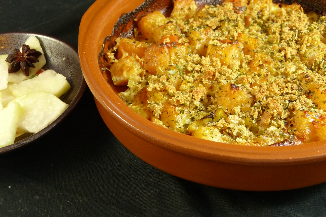 steckrübengratin und kohlrabi-pickles