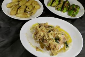 lachs-bratkartoffeln-avocado